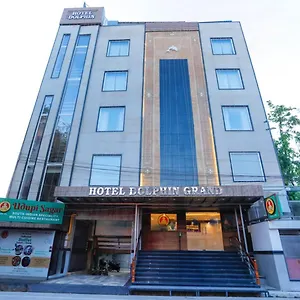 Dolphin Grand バラナシ